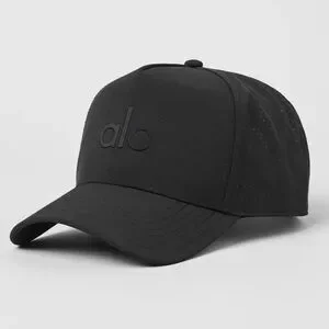 【Alo Yoga】District Trucker Hat Performance District Trucker Hat - Black | ALO